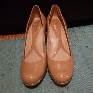 Tan Naturalizer heels